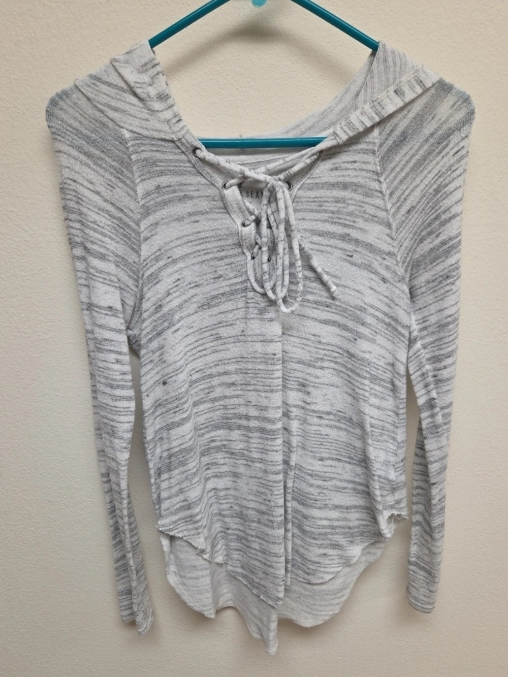 American Eagle Outfitters Heathered Light Gray Lace-Up Hooded Pullover
